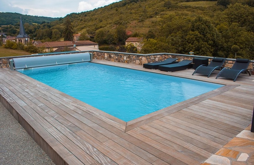 piscine coque THEA terrasse bois