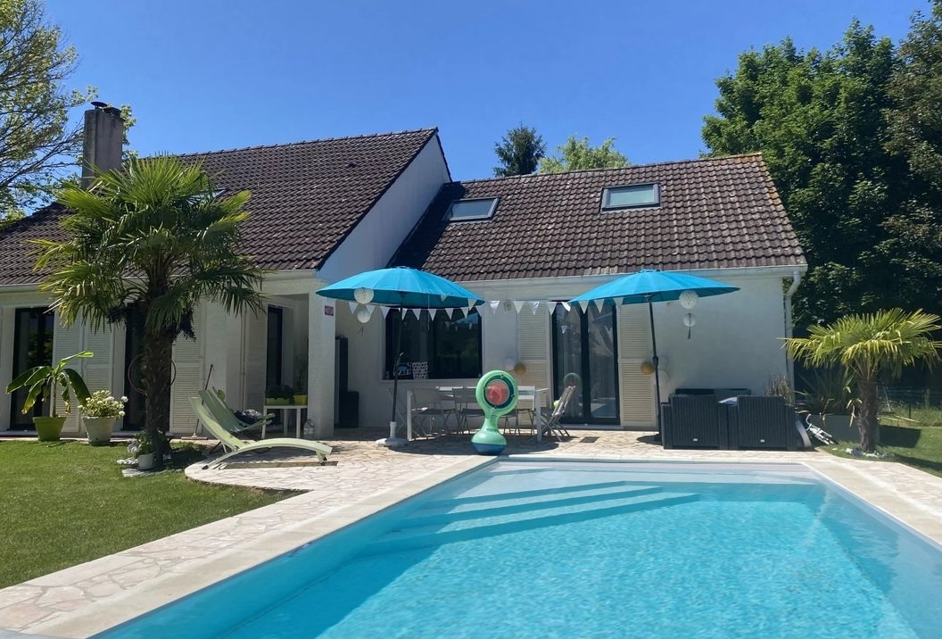 piscine coque Thelma escalier en angle